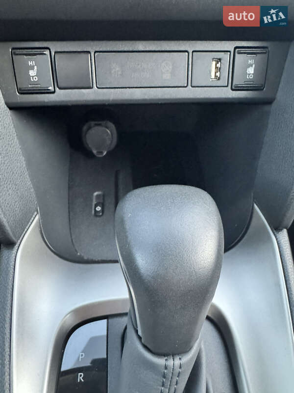 Внедорожник / Кроссовер Toyota Yaris Cross 2021 в Киеве