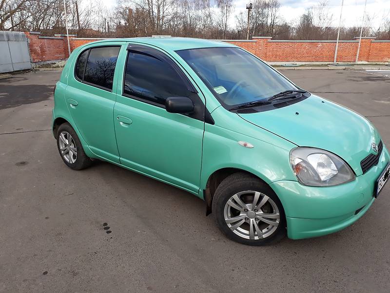 Хэтчбек Toyota Yaris 2001 в Дрогобыче