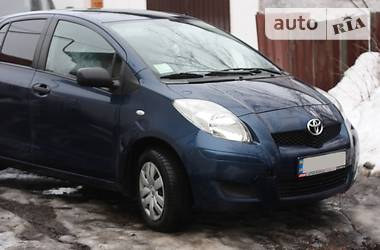 Хэтчбек Toyota Yaris 2011 в Чернигове