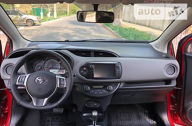 Хэтчбек Toyota Yaris 2015 в Одессе