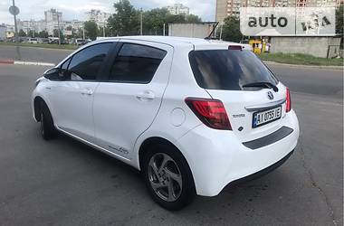 Хэтчбек Toyota Yaris 2015 в Киеве