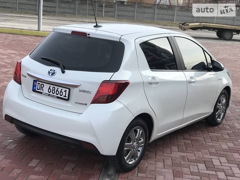 Хетчбек Toyota Yaris 2014 в Рівному
