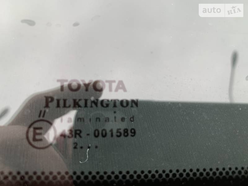 Хетчбек Toyota Yaris 2012 в Києві