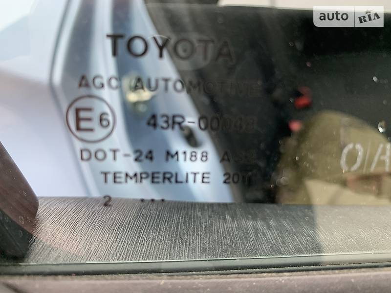 Хетчбек Toyota Yaris 2012 в Києві