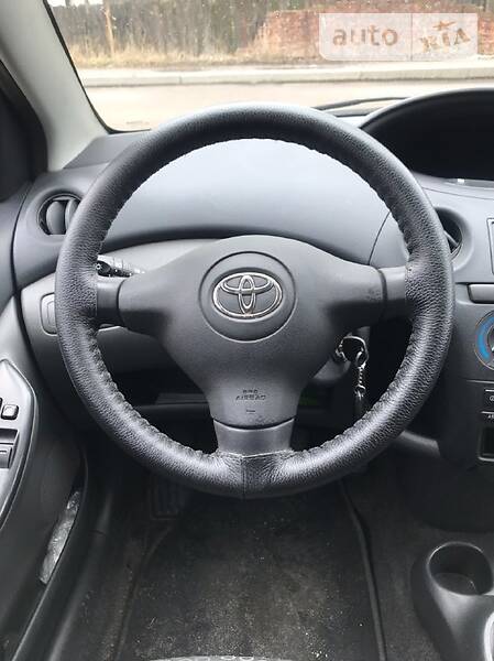 Хетчбек Toyota Yaris 2003 в Звягелі фото 14 Хетчбек Toyota Yaris 2003 в Звягелі