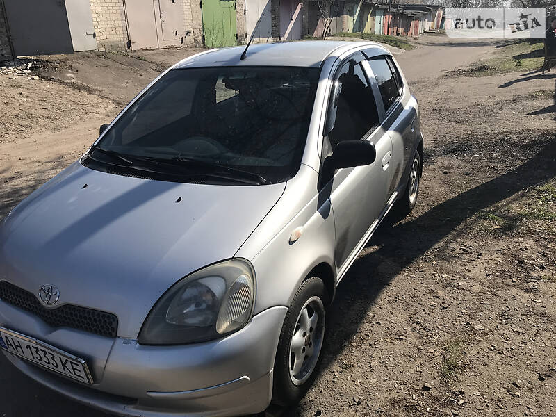 Хетчбек Toyota Yaris 2001 в Краматорську