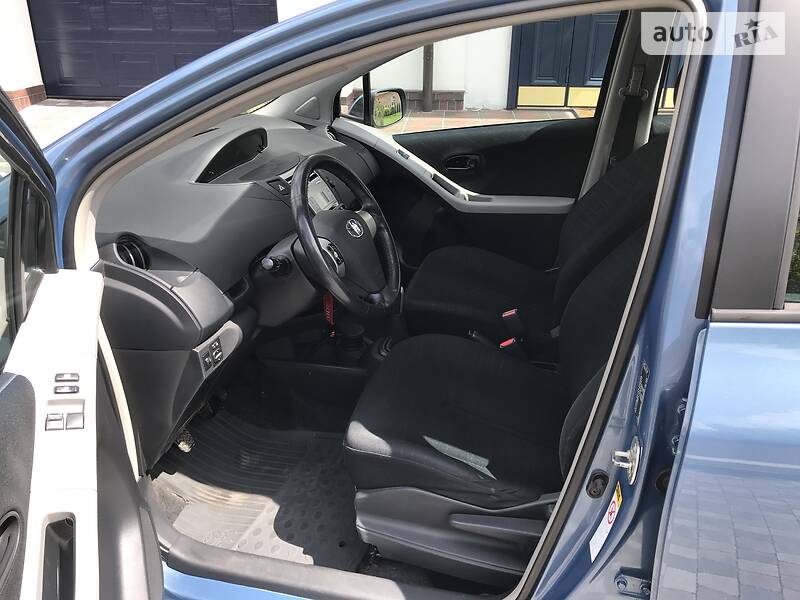 Хетчбек Toyota Yaris 2007 в Хмельницькому