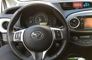 Хэтчбек Toyota Yaris 2014 в Луцке