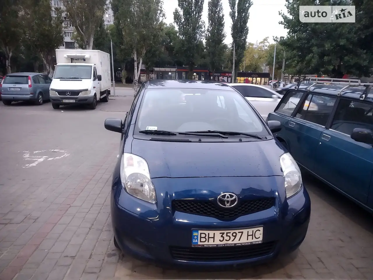2011 Toyota Yaris - мініатюра 2