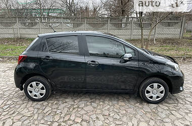 Хэтчбек Toyota Yaris 2015 в Запорожье