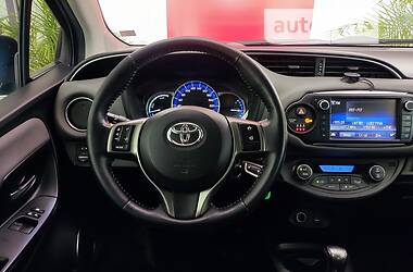 Хэтчбек Toyota Yaris 2014 в Ужгороде