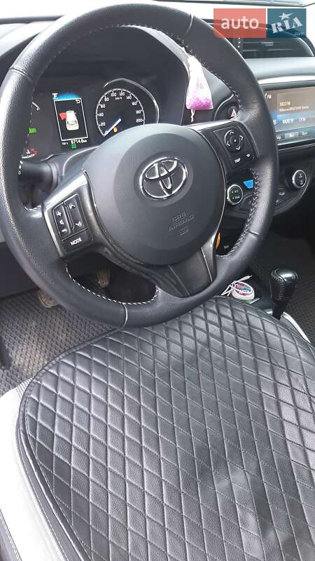 Мінівен Toyota Yaris 2019 в Заставній