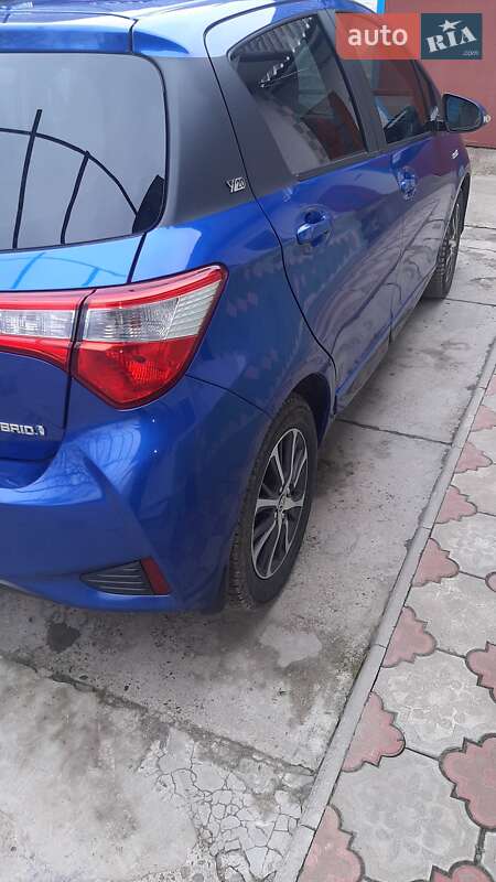 Мінівен Toyota Yaris 2019 в Заставній