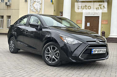 Седан Toyota Yaris 2018 в 