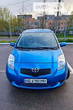 Хэтчбек Toyota Yaris 2006 в Днепре