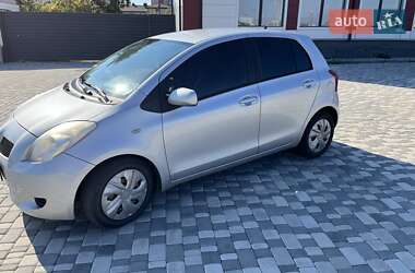 Хэтчбек Toyota Yaris 2008 в Житомире