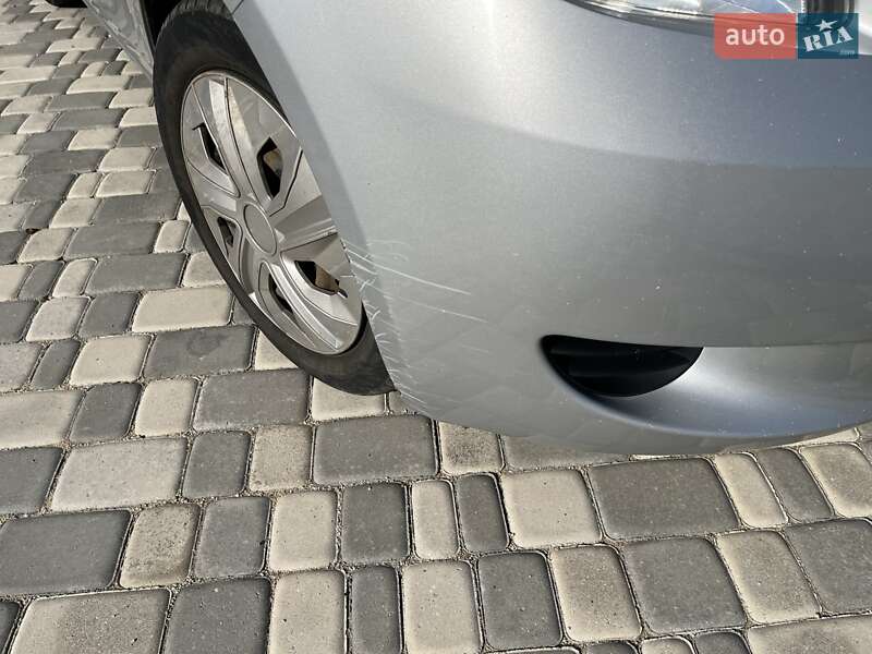 Хетчбек Toyota Yaris 2008 в Житомирі