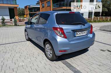 Хэтчбек Toyota Yaris 2012 в Львове