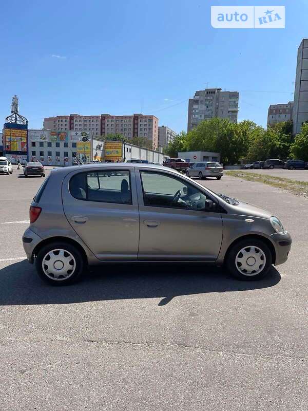 Хэтчбек Toyota Yaris 2004 в Белой Церкви