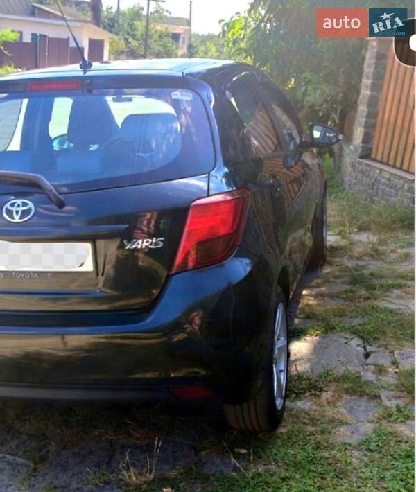 Хэтчбек Toyota Yaris 2014 в Житомире