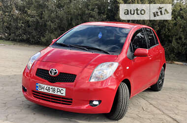 Хэтчбек Toyota Yaris 2008 в Одессе