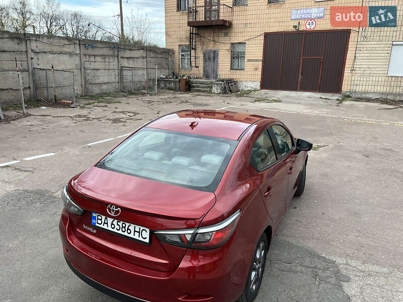 Седан Toyota Yaris 2019 в Кропивницком