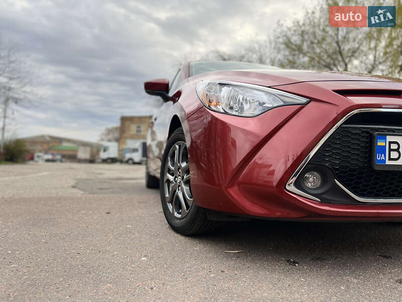 Седан Toyota Yaris 2019 в Кропивницком