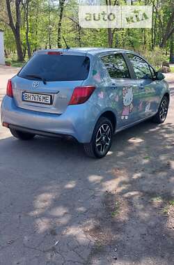 Хэтчбек Toyota Yaris 2016 в Одессе