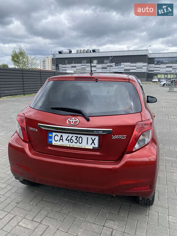 Хэтчбек Toyota Yaris 2012 в Черкассах фото 9 Хэтчбек Toyota Yaris 2012 в Черкассах