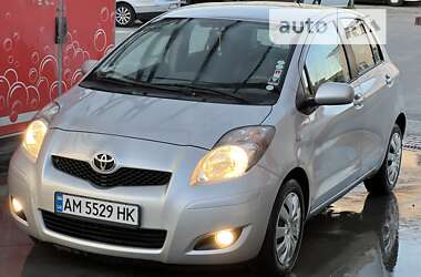 Хэтчбек Toyota Yaris 2011 в Виннице