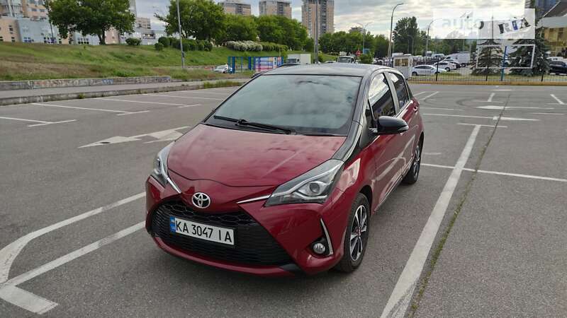 Хэтчбек Toyota Yaris 2019 в Киеве