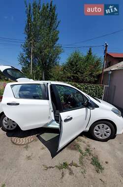 Хетчбек Toyota Yaris 2014 в Миколаєві