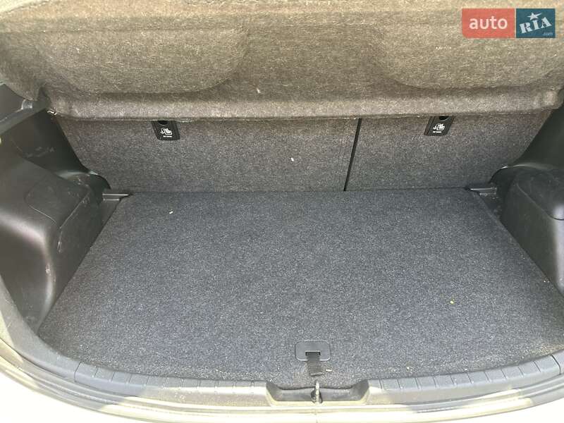 Хэтчбек Toyota Yaris 2020 в Одессе