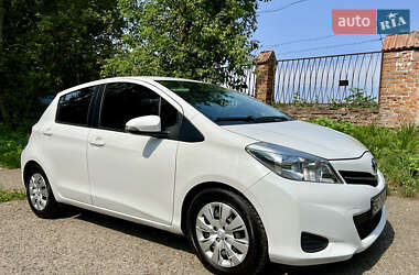 Хэтчбек Toyota Yaris 2013 в Львове