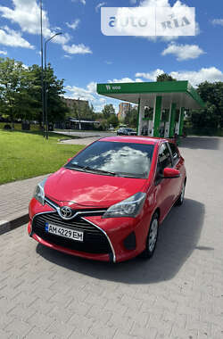 Хетчбек Toyota Yaris 2016 в Житомирі