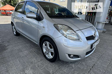 Хетчбек Toyota Yaris 2010 в Одесі