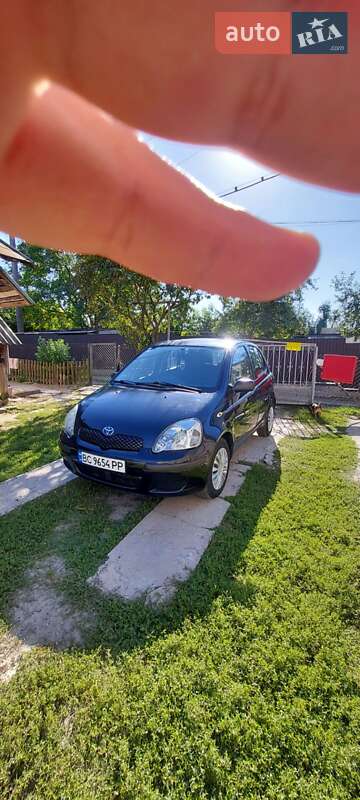 Toyota Yaris 2004