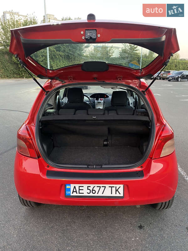 Хетчбек Toyota Yaris 2008 в Києві