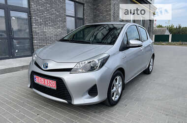 Хетчбек Toyota Yaris 2013 в Житомирі