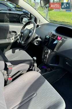 Хэтчбек Toyota Yaris 2009 в Харькове