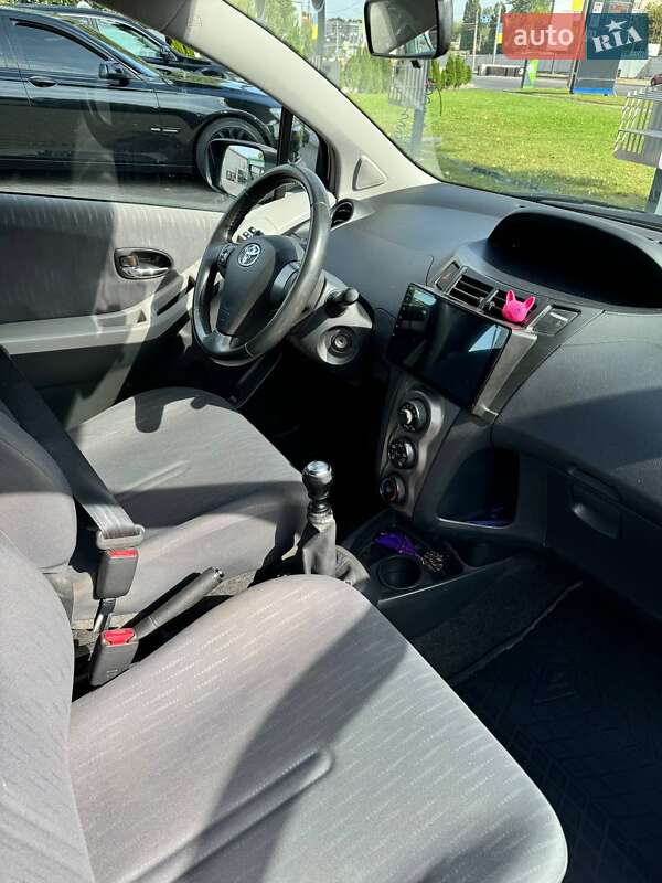 Хэтчбек Toyota Yaris 2009 в Харькове фото 7 Хэтчбек Toyota Yaris 2009 в Харькове