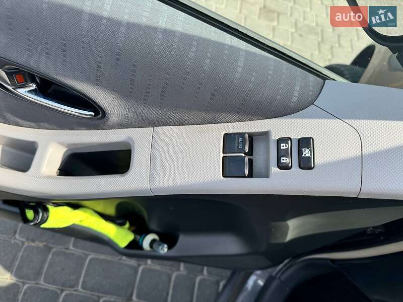 Хэтчбек Toyota Yaris 2009 в Харькове фото 18 Хэтчбек Toyota Yaris 2009 в Харькове