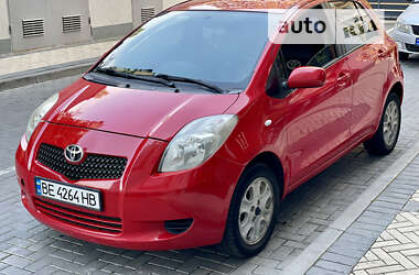 Хетчбек Toyota Yaris 2007 в Миколаєві