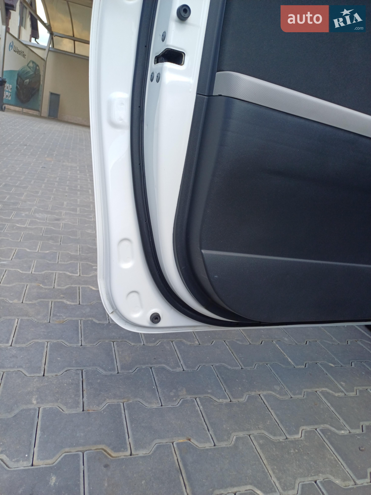 2011 Toyota Yaris - мініатюра 13