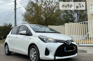 Хетчбек Toyota Yaris 2016 в Києві