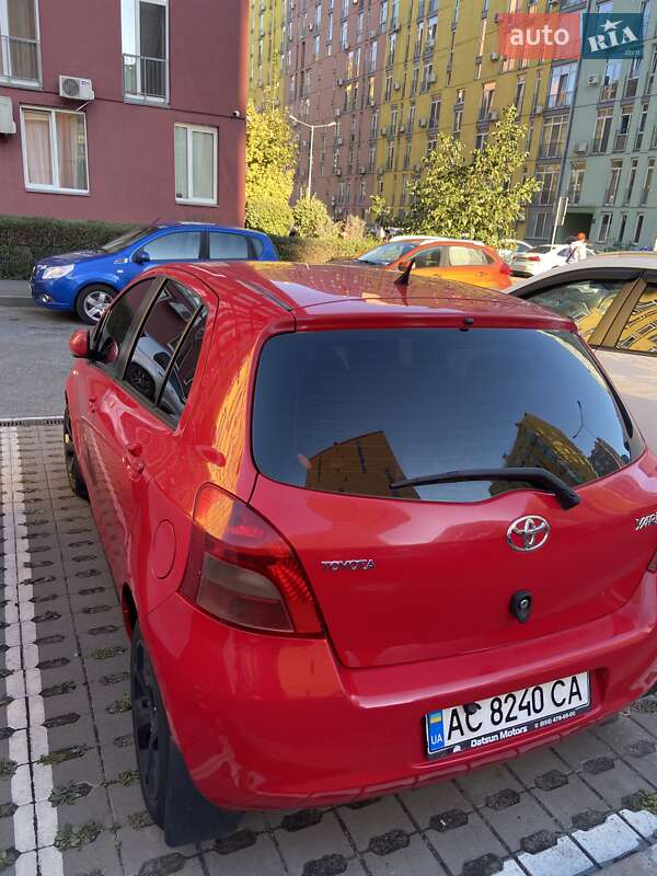 Хетчбек Toyota Yaris 2007 в Києві