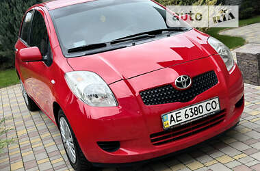 Хэтчбек Toyota Yaris 2008 в Днепре