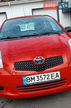 Хэтчбек Toyota Yaris 2008 в Сумах