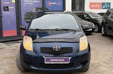 Хэтчбек Toyota Yaris 2008 в Виннице