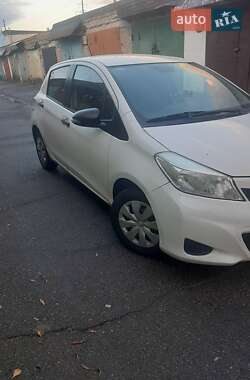 Хетчбек Toyota Yaris 2012 в Києві